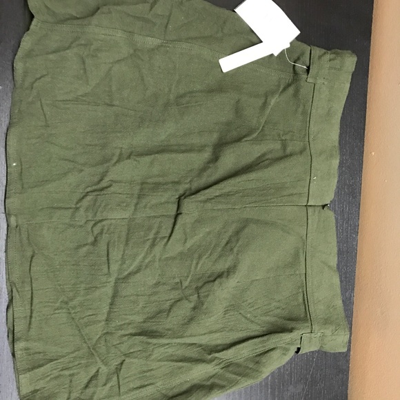 NWT army green skirt - Picture 5 of 5